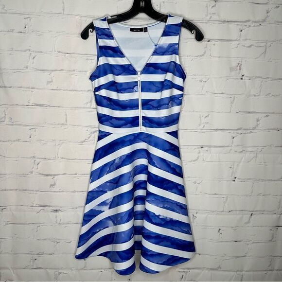 Apt 9 blue & white size 2 dress - Picture 1 of 6